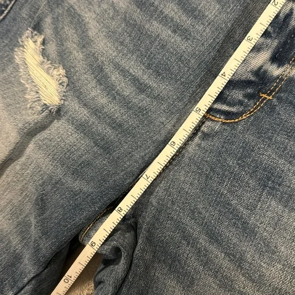 Hidden Distressed Jeans - Picture 9 of 13